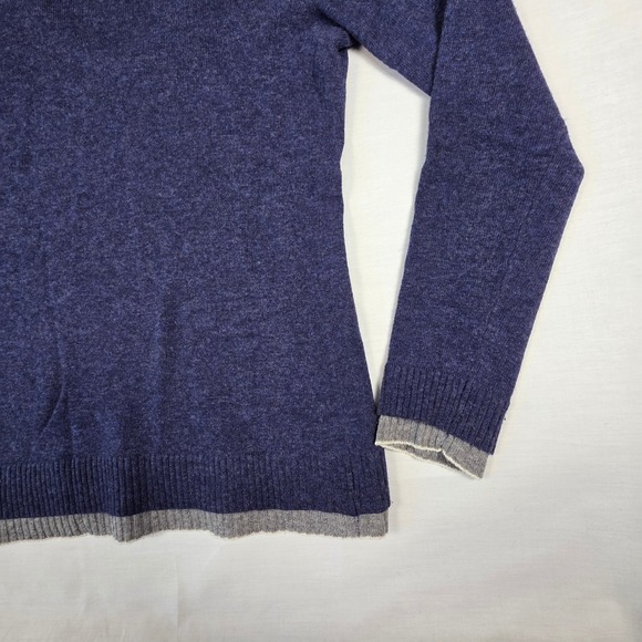 Banana Republic Cashmere Wool V Neck Sweater Womens M Italian Yarn Blue Elegant - Picture 12 of 16